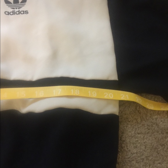 Adidas originals track jacket medium - Picture 3 of 4